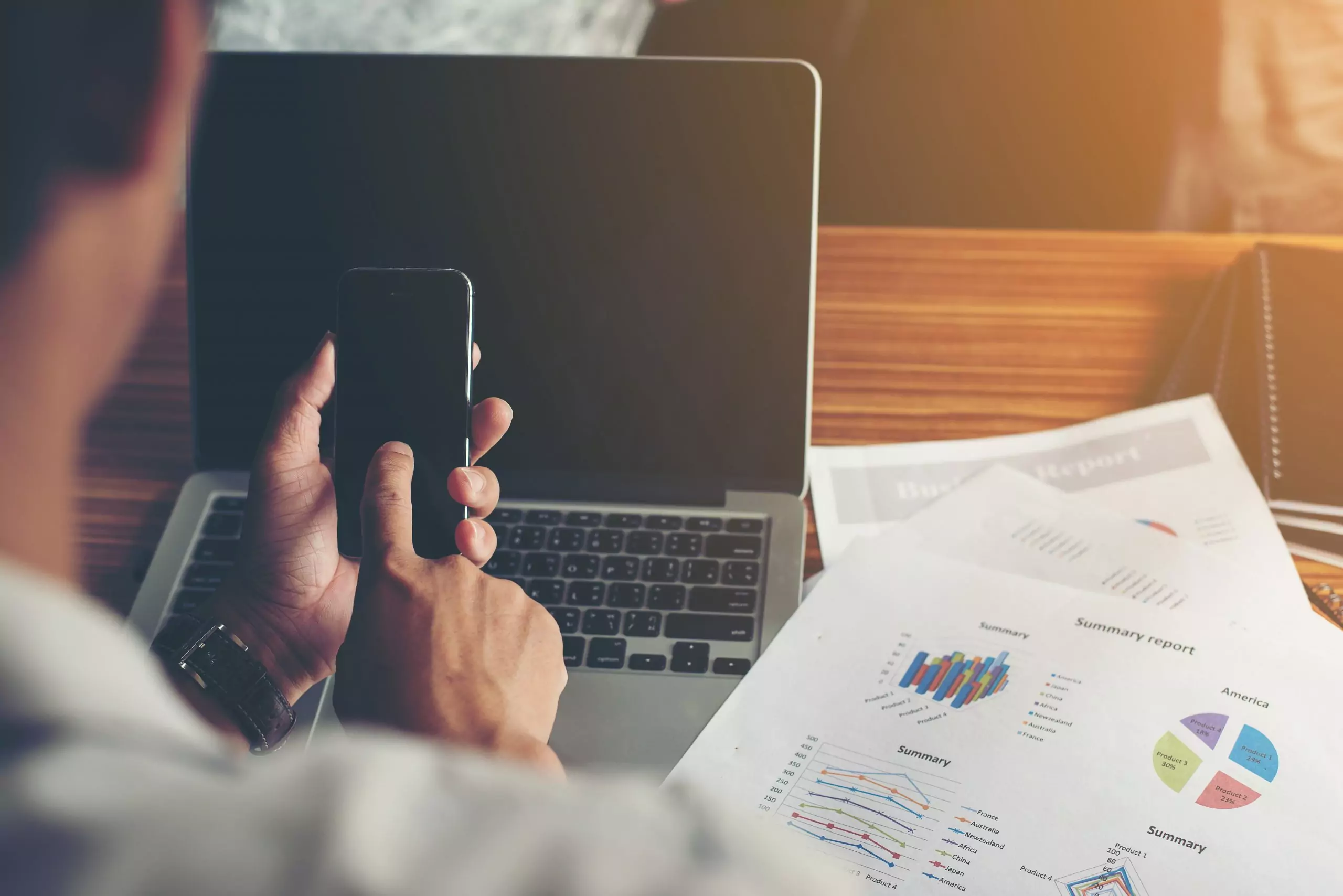استراتيجيات التسويق الرقمي: كيف تتصدر منافسيك في 2025